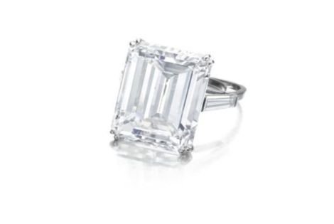 Three exquisite diamonds on auction in Geneva
