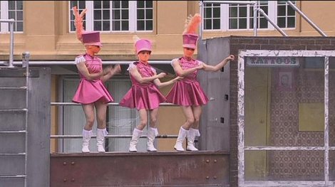'The Roof' combines theatre with video games