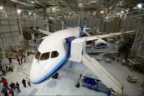3D-printing an airplane: cheaper, faster, safer