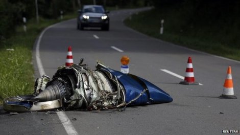 Jet crashes after midair collision