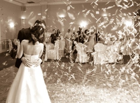 Outstanding Romanian wedding dance
